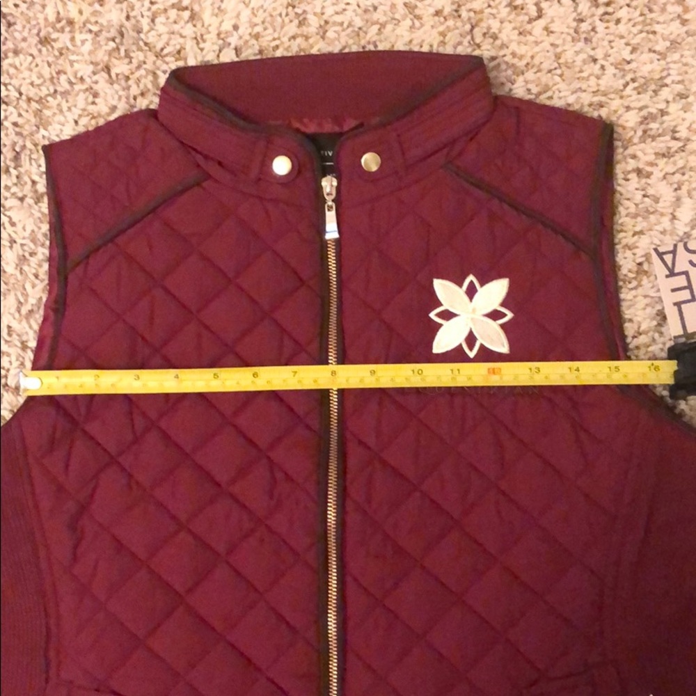 *SOLD* NWT Equestrian Riding Vest-Maroon - Picture 4 of 7